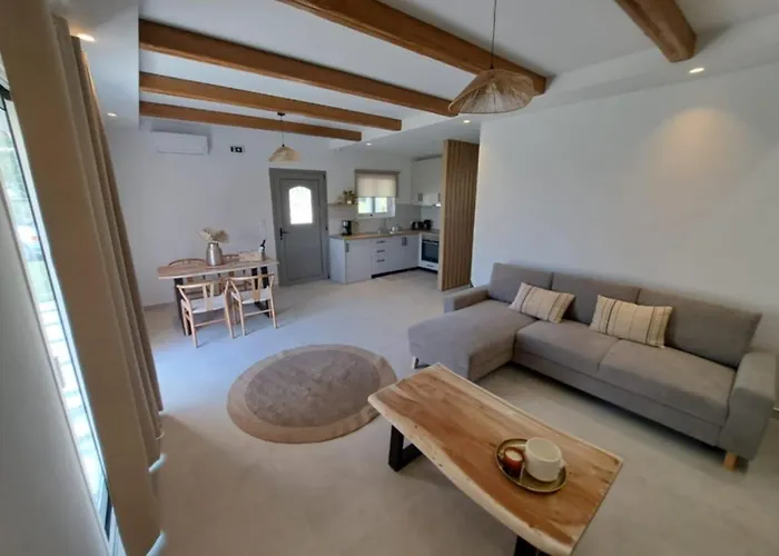 Elaia Apartman Arílasz